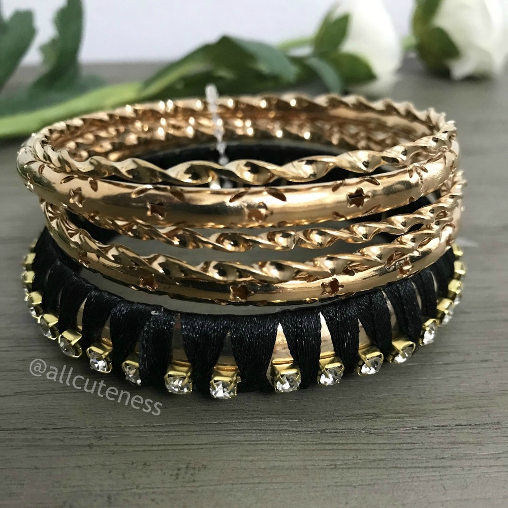 🎀 Bangle Bracelets